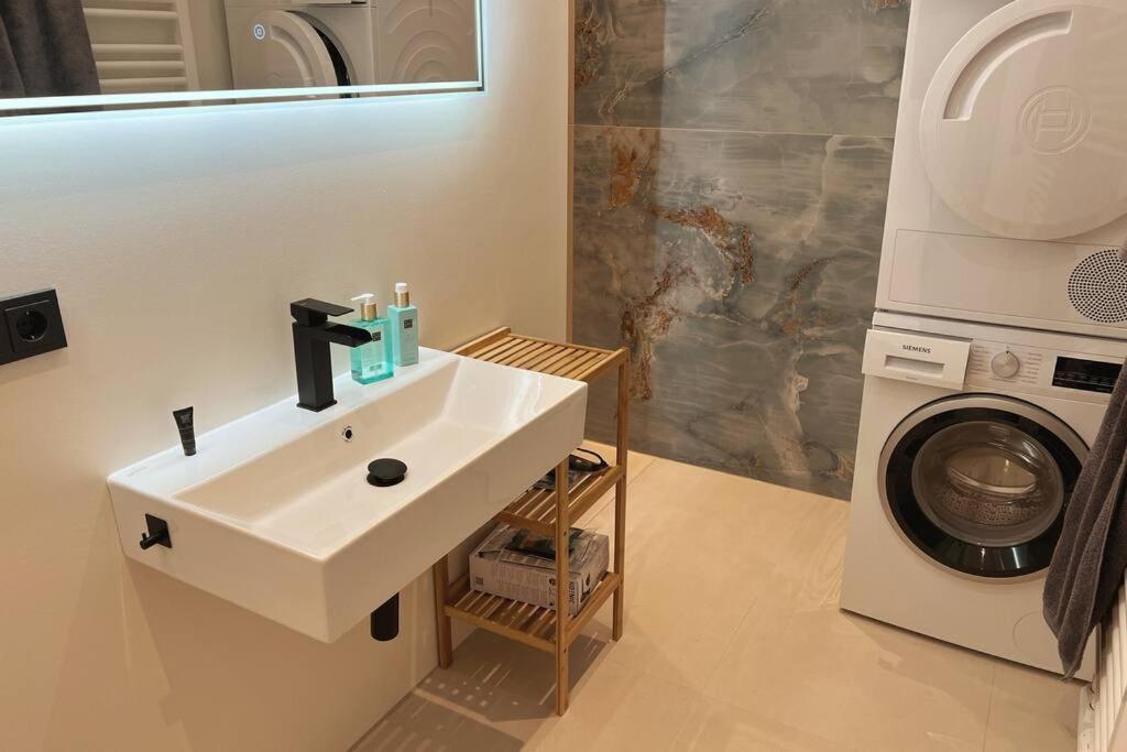 Soul-Apartment Balkon Privatparkplatz 2 Boxspringbetten 55Zoll Tv Wlan 라이프치히 외부 사진